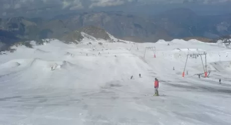 LES 2 ALPES - Sci estivo al via il 22 giugno