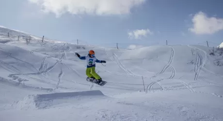 ALPE MERA - A Pasqua sci, snowboard e test materiali