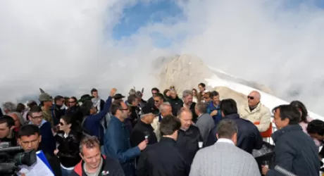 Marmolada - Inaugurata la nuova terrazza panoramica a Punta Rocca