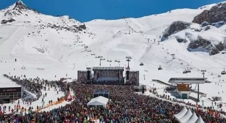 SCI E COVID - L'Austria vuole bandire l'apres ski