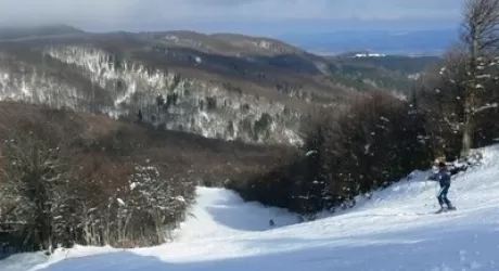 SCI CALABRIA - C'e' neve ma non abbastanza, impianti aperti solo a Lorica al 28/12/2010