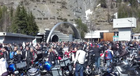 COURMAYEUR - Chiusura traforo Monte Bianco: riapertura tassativa il 18 dicembre