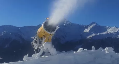 BORMIO - Cannoni in azione e condizione neve pista Stelvio, fotogallery