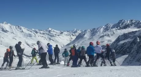 VAL SENALES - Il ghiacciaio è in splendida forma e si allenano gli azzurri
