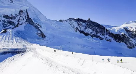 Zermatt e Saas Fee, in Vallese si ricomincia a parlare di turismo