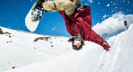 PASSO SAN PELLEGRINO /CANAZEI - 4 giorni di musica, giochi, ski, snowboard test e Suzuki slopestyle contest