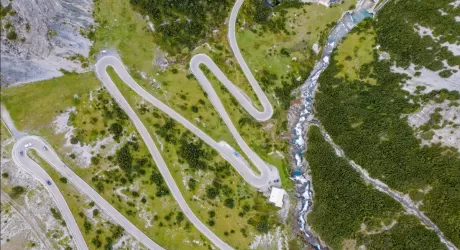 Stelvio, riapre la strada con limitazioni