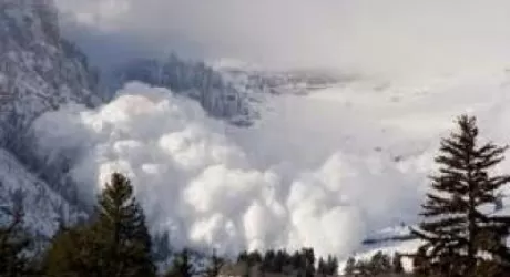 CAPODANNO SUGLI SCI - Pericolo valanghe elevato sulle alpi - IL BOLLETTINO NEVE