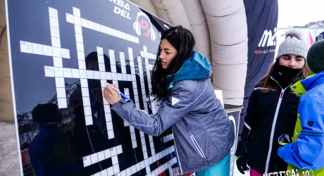 VERTICAL TOUR SPEGNE 10 CANDELINE CON RADIO m2o.