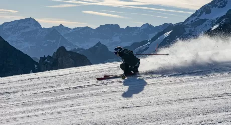 Stelvio e Les 2 Alpes ospitano gli sciatori azzurri 