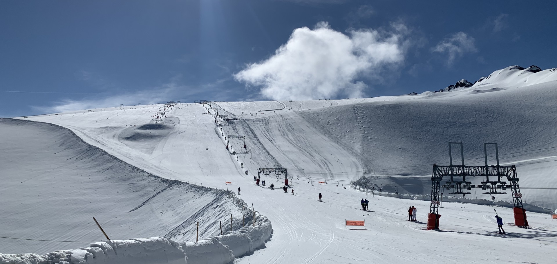 LES 2 ALPES - Ancora Molta Neve, Stagione Dello Sci Prolungata Sino Al ...