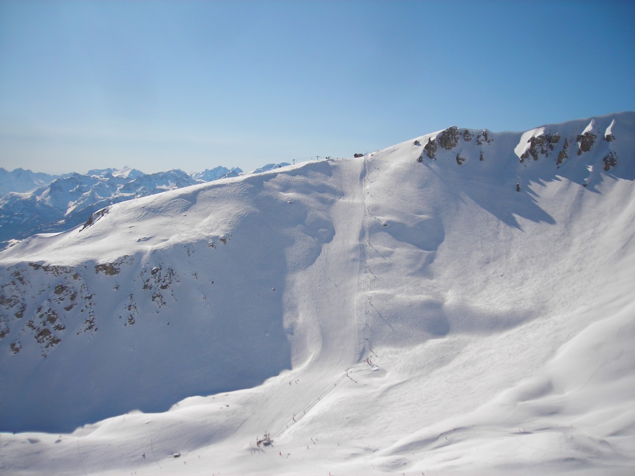 sciare a marzo vicino al confine