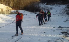 PIANI DI BOBBIO - Cabinovia ferma per vento in 500 giù a piedi