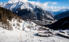 COURMAYEUR - Fughe sciistiche a Chamonix e gite in Val Ferret, i provvedimenti del sindaco