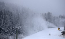 OBEREGGEN - Neve e cannoni in azione, la stagione inizia il 30 novembre