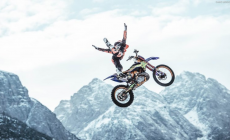 PRATO NEVOSO - Nel weekend snowboard e... motocross!