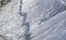 PRESENA - Iniziati i lavori di copertura del ghiacciaio 