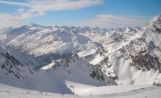 STUBAI - Da mercoledì si torna a sciare sul ghiacciaio