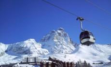 CERVINIA - La scuola sci del Cervino compie 75 anni