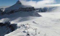 LES DIABLERETS - 70 cm di neve, si scia a Glacier 3000