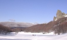 S. STEFANO D`AVETO - "Sciare di fronte al mare", la neve artificiale in Liguria