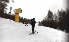 Scialpinisti e scitassisti in pista 