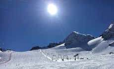 STUBAI - ULTIMI GIORNI DI SCI ESTIVO SUL GHIACCIAIO