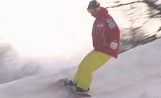 VIDEO - Valentino Rossi sullo snowboard a Madonna di Campiglio
